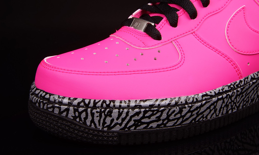 Nike Air Force 1 Low Gs Hyper Punch Hyper Pink Black 05