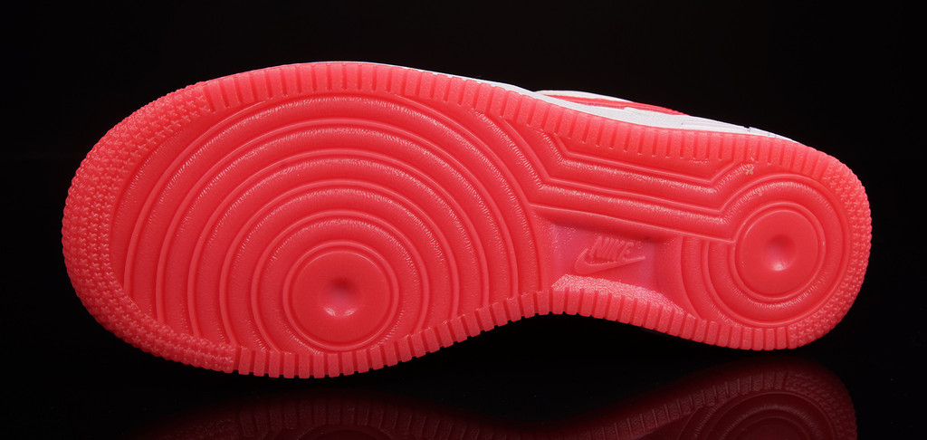 Nike Air Force 1 Low White Hyper Punch Glow 04