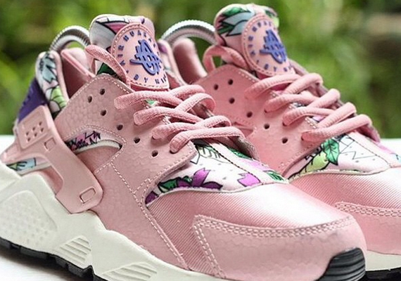 nike huarache floral