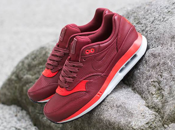 Nike Air Max Lunar1 Deluxe Team Red Challenge Red 03