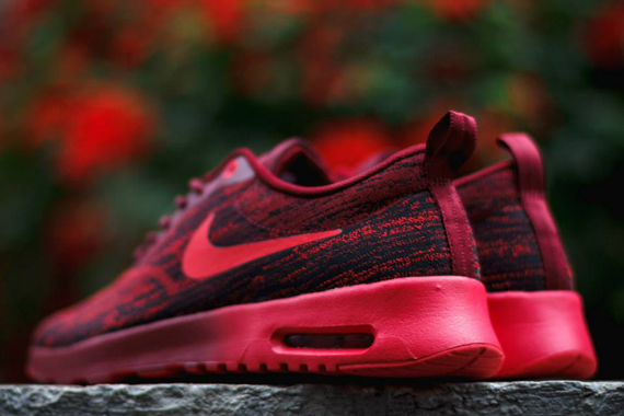 Nike Air Max Thea Jacquard – Team Red – Action Red