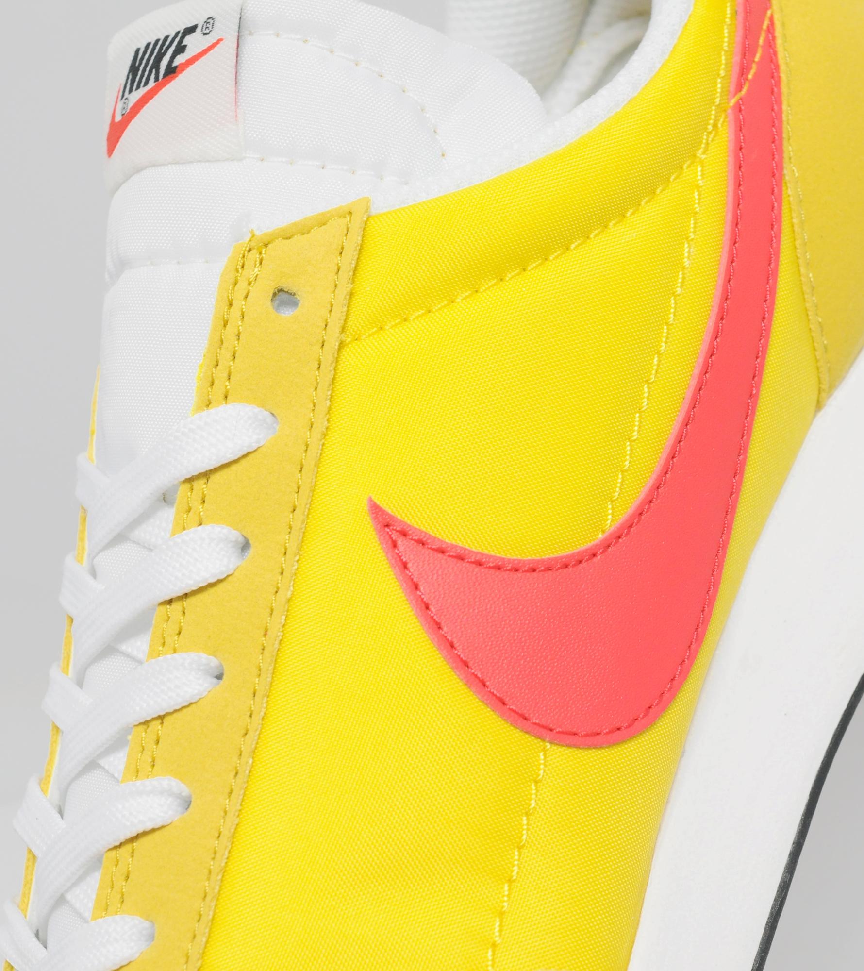 Nike Air Tailwind Vivid Sulfur Action Red 02