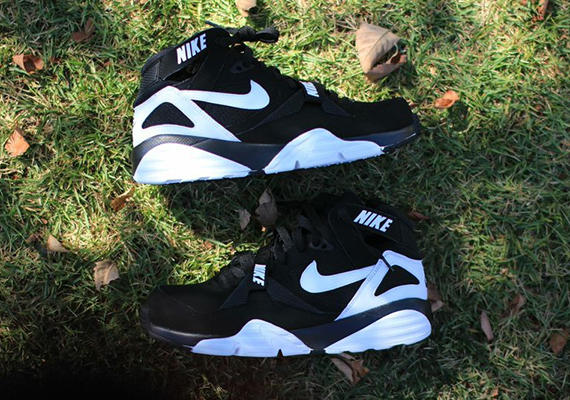 Nike Air Trainer Max 91 Black White Available 2