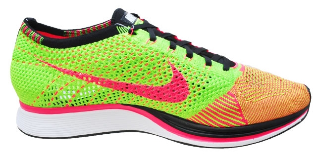 Nike Flyknit Racer Hyper Punch Volt 01