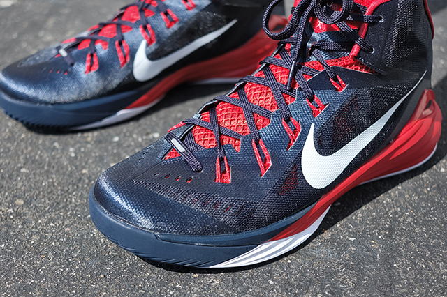Nike Hyperdunk 2014 Obsidian University Red 02