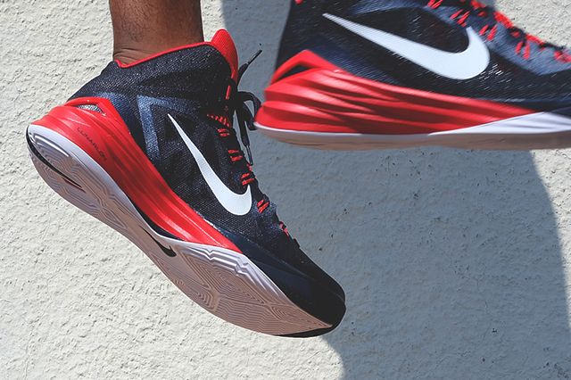 Nike Hyperdunk 2014 Obsidian University Red 03