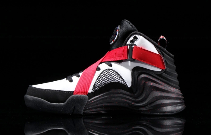Nike Lunar Raid Black White Gym Red 01
