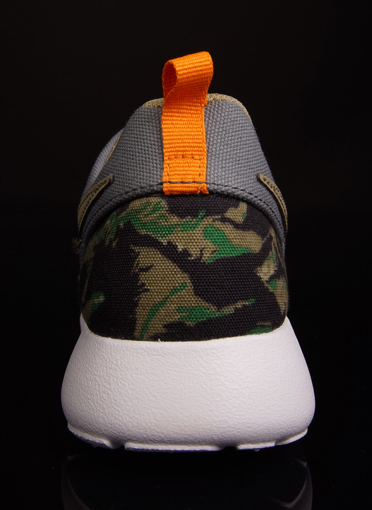Nike Roshe Run Gs Tiger Camo 05