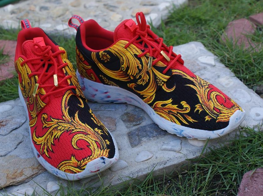 Nike Roshe Run Supreme Customs 01