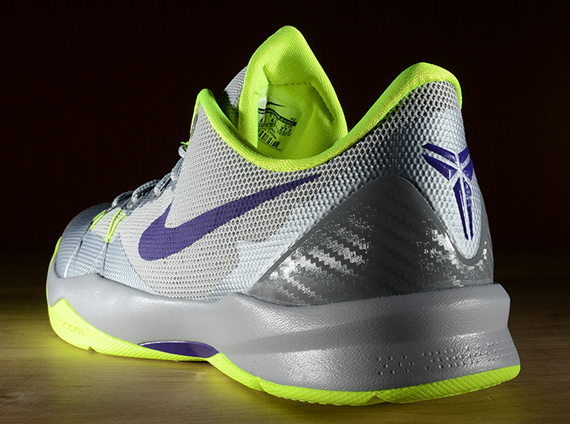 Nike Zoom Kobe Venomenon 4 Wolf Grey Release Date 06