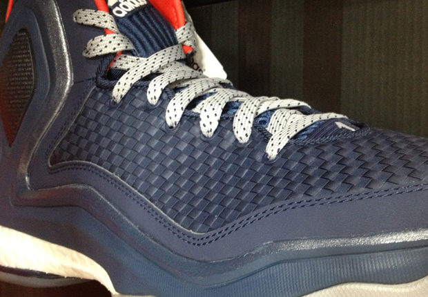 Adidas D Rose 5 Boost Chicago Bears 01