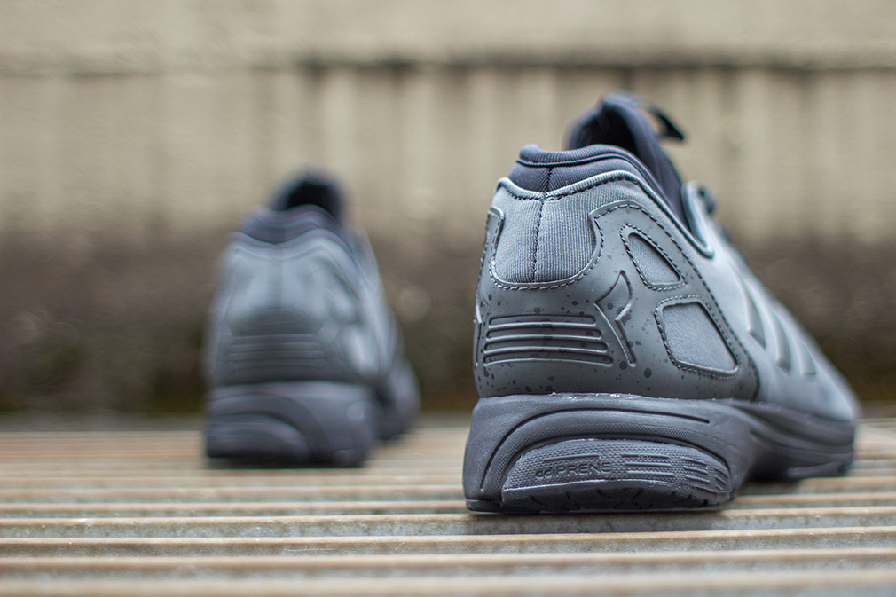 Adidas Zx Flux Tech Nos Blackout 03