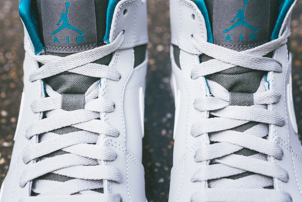 Air Jordan 1 Mid Wolf Grey Tropical Teal 06