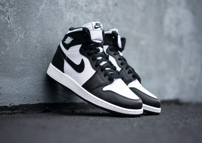 Nike Air Jordan 1 Retro High Black White | Size 13