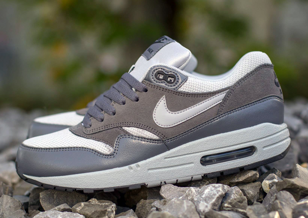 nike air max 1 dark grey