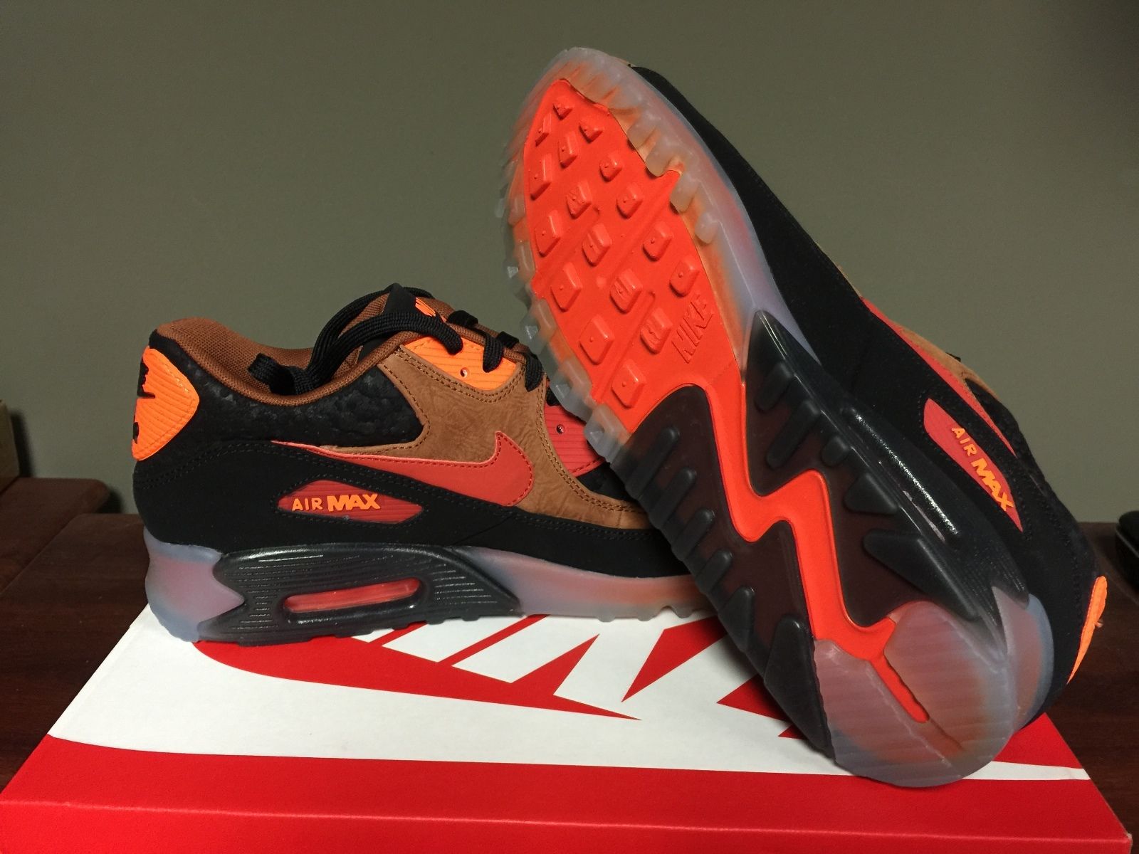 Nike Air Max 90 Ice Halloween 02