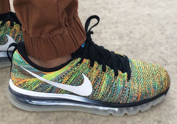 nike air flyknit multicolor