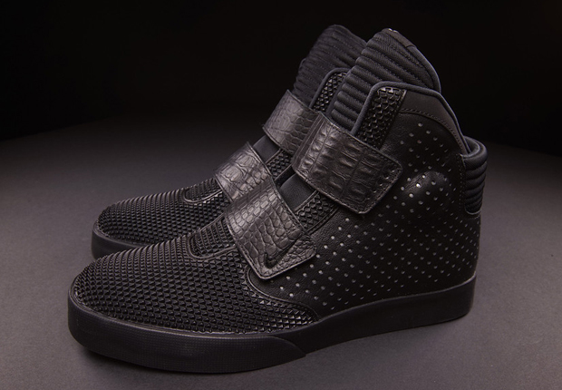 Críticamente Pasivo General Nike Flystepper 2K3 Premium "Blackout" - Nike Boston Red Sox 2021 City  Connect Jersey - WakeorthoShops