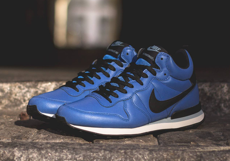 Detailed Look the Nike Internationalist Mid "Reflective Pack" - SneakerNews.com