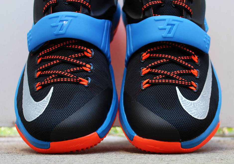 kd 7 knicks colors