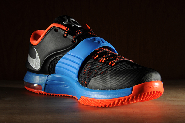 kd 7 on the road outfit