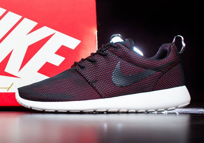 Team Roshe Visits the Nike Campus, Gets Its Own PE Colorway