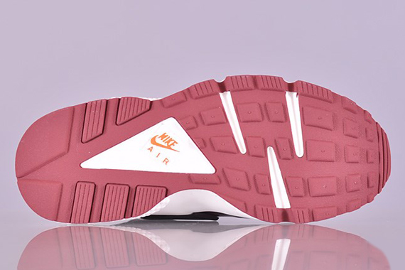 Nike Wmns Air Huarache Prm Deep Burgundy Hyper Crimson 05