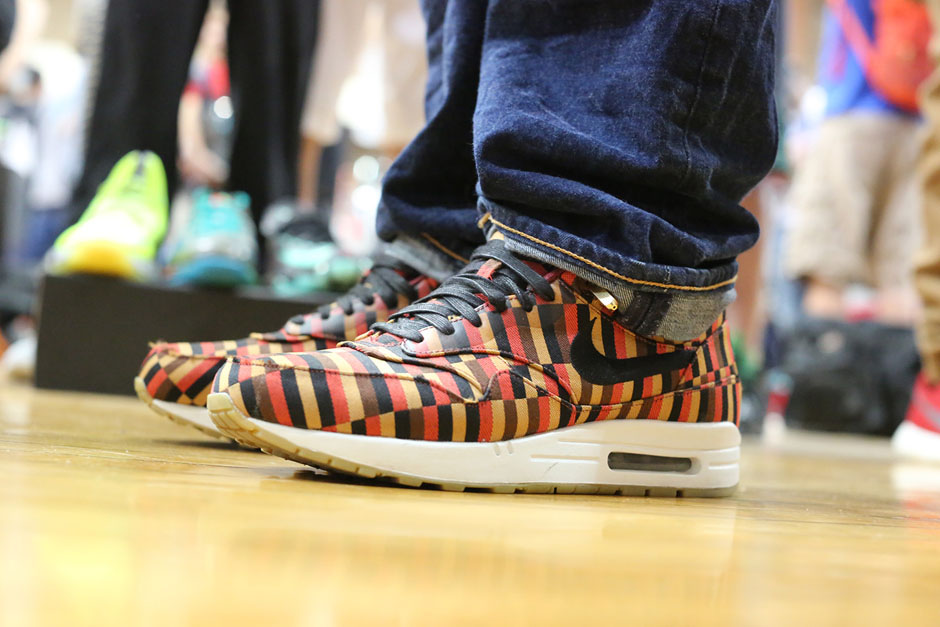 Sneaker Con On Feet Chicago October Part 2 041
