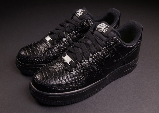 Nike Women’s Air Force 1 “Croc” Pack – Available