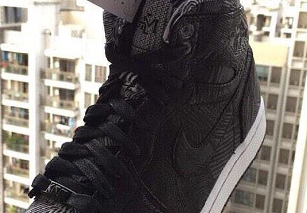 black jordans 2015