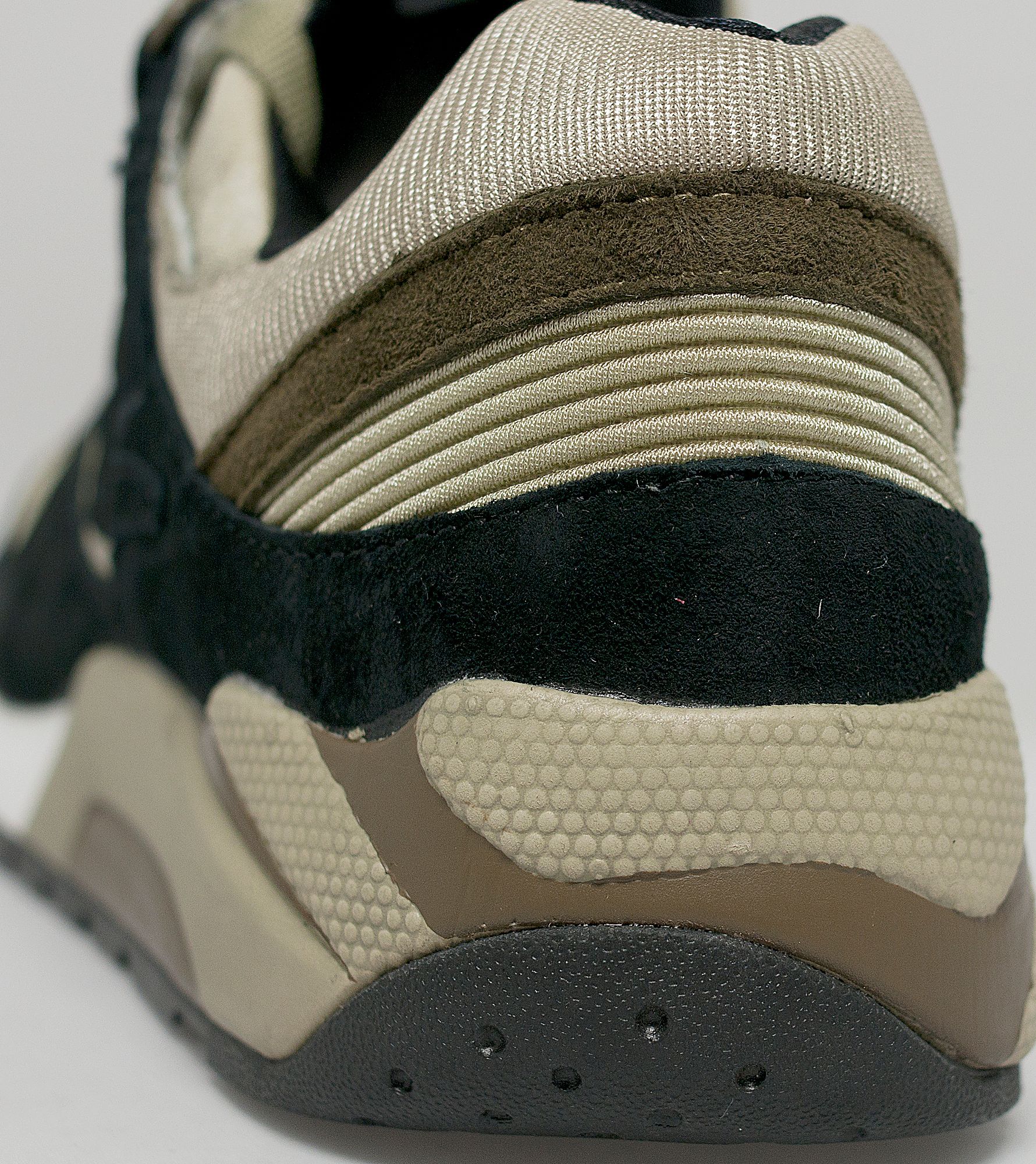 Detailed Look Saucony Grid 9000 Spice Collection 13