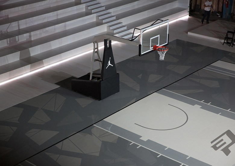 A Detailed Look at the Jordan Hangar Basketball Court
