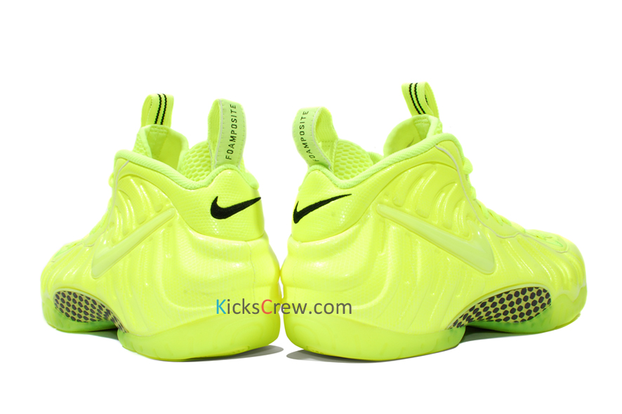 Nike Air Foamposite Pro Black 04