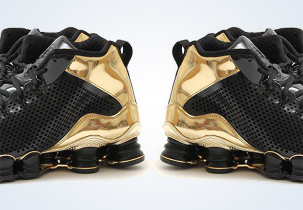 black and gold nike shox