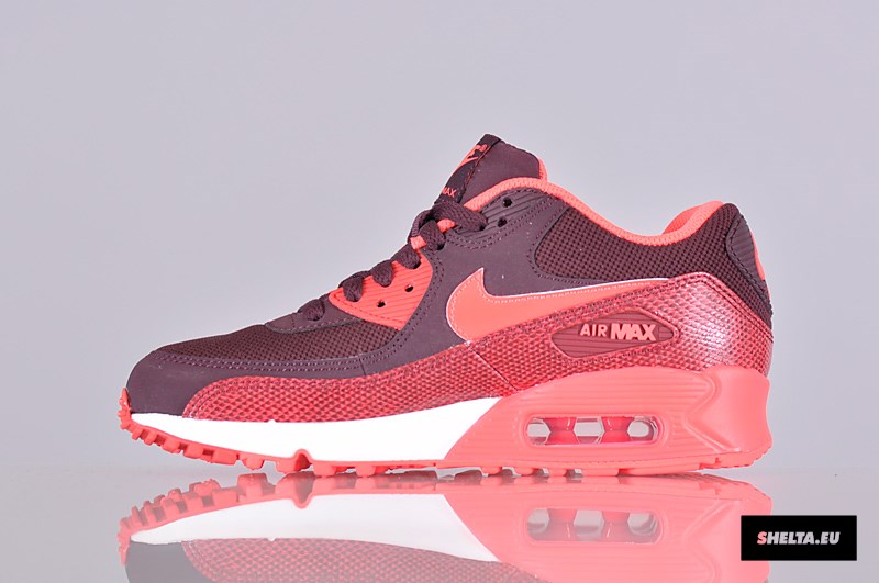 Nike Wmns Air Max 90 Hyper Punch Snakeskin 01