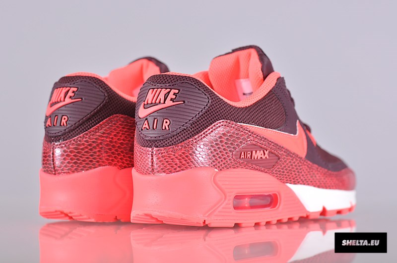 Nike Wmns Air Max 90 Hyper Punch Snakeskin 04