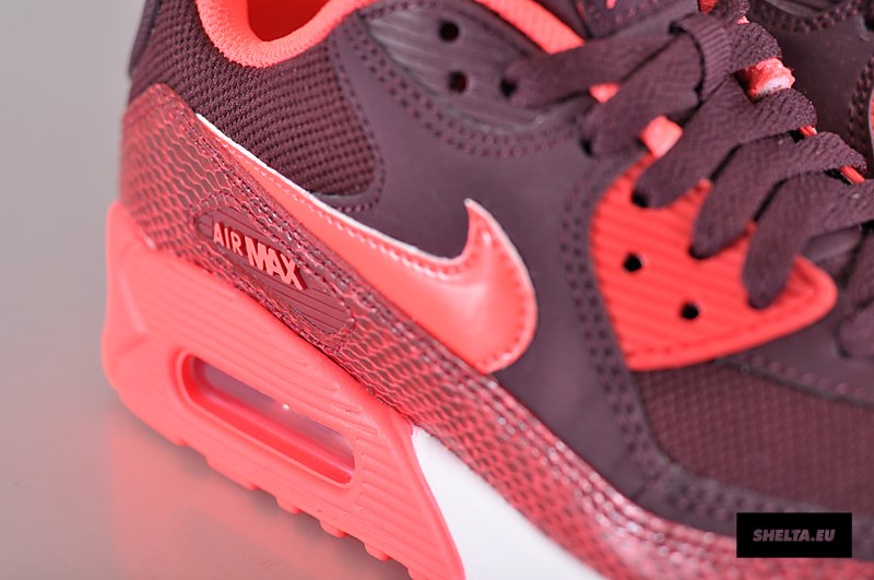 Nike Wmns Air Max 90 Hyper Punch Snakeskin 08