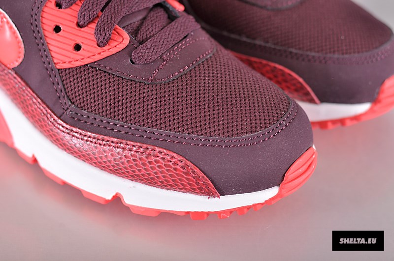 Nike Wmns Air Max 90 Hyper Punch Snakeskin 09