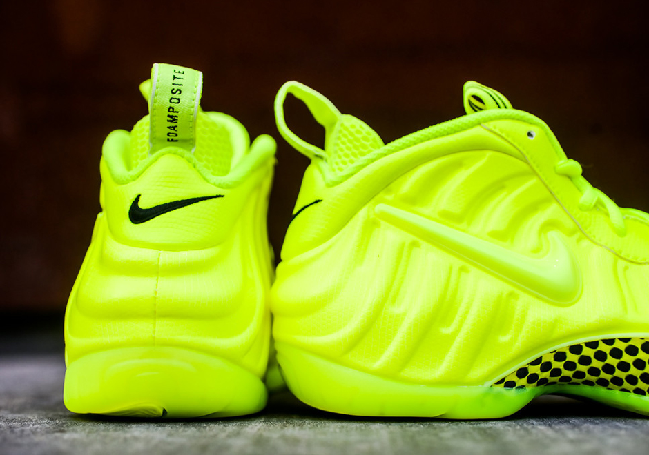 air foamposite pro volt