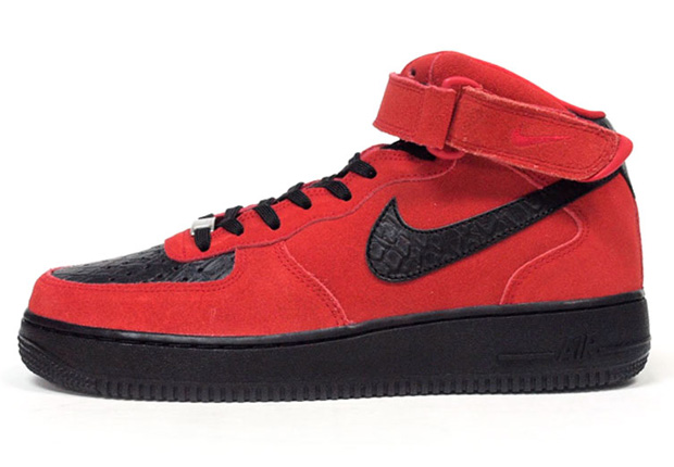 Nike Air Force 1 Mid Red Suede Black Python 1