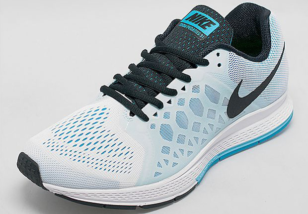 Nebu Nuez Electrizar Nike Pegasus 31 "Blue Lagoon" - SneakerNews.com