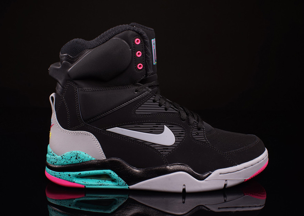 Nike Air Command Force Spurs 2