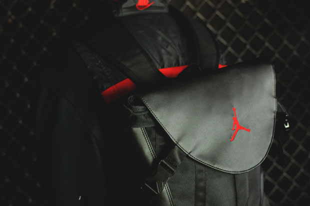 Air Jordan 11 Bred Returns Backpack Form 03