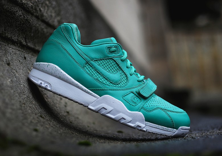 A Detailed Look at the Nike Air Trainer 2 Premium “Crystal Mint”