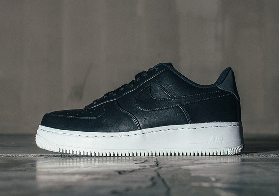 Detailed Look Nike Air Force 1 Cmft Sp Collection 08