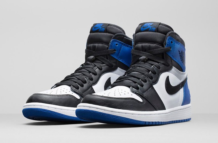 fragment-air-jordan-1-  display picture 1