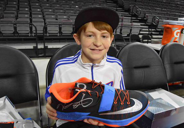 Kevin Durant Gives Free Shoes And More To Boy Who Was Mugged For His Sneakers