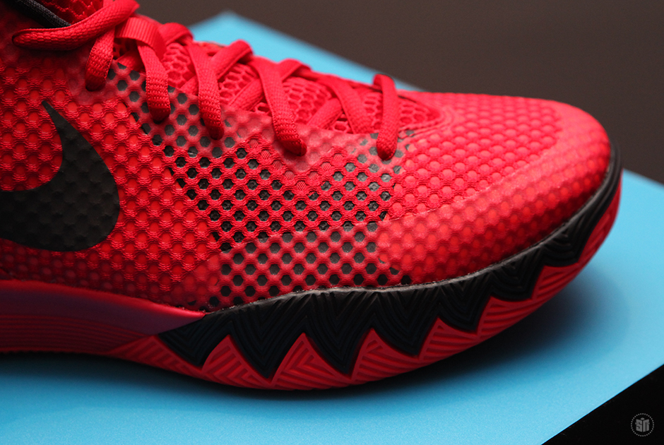 Kyrie 1 Deceptive Red Mnp 3