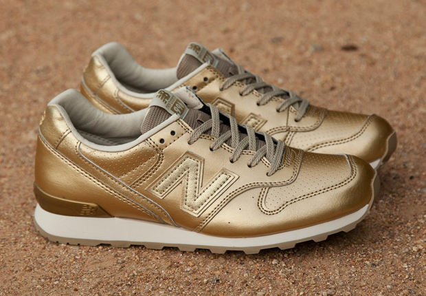 New 996 "Metallic Gold" SneakerNews.com