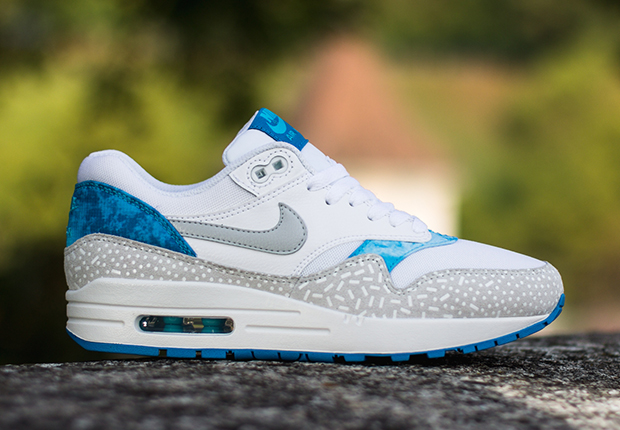 womens nike air max one